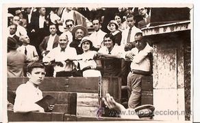 Fotografia antiga: Grupo en los TOROS. Foto CAIRO. Vell i Bell
